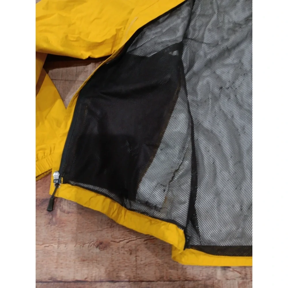 Men's The North Face HYVENT  Yellow Rain jacket Sz Small 2823